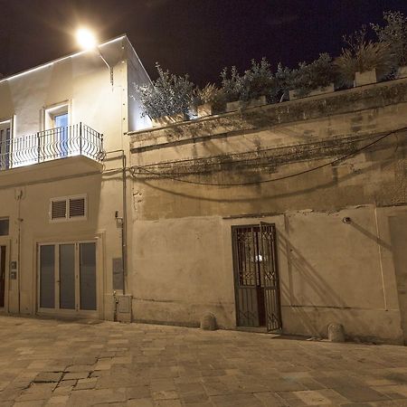 La Loggia Dei Rayno Bed and Breakfast Lecce Eksteriør billede